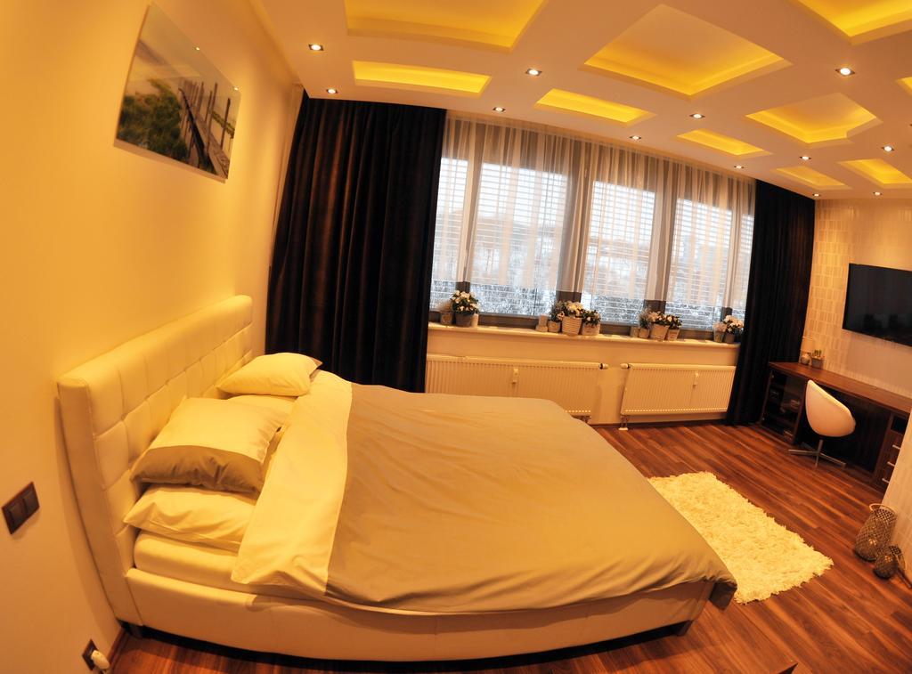 Apartment Lupacova Прага Экстерьер фото